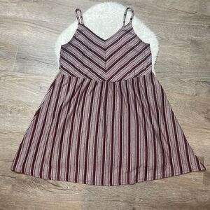 Universal Thread Summer Dress Loose Fit Stretch Size Large Stripe Spagetti Strap